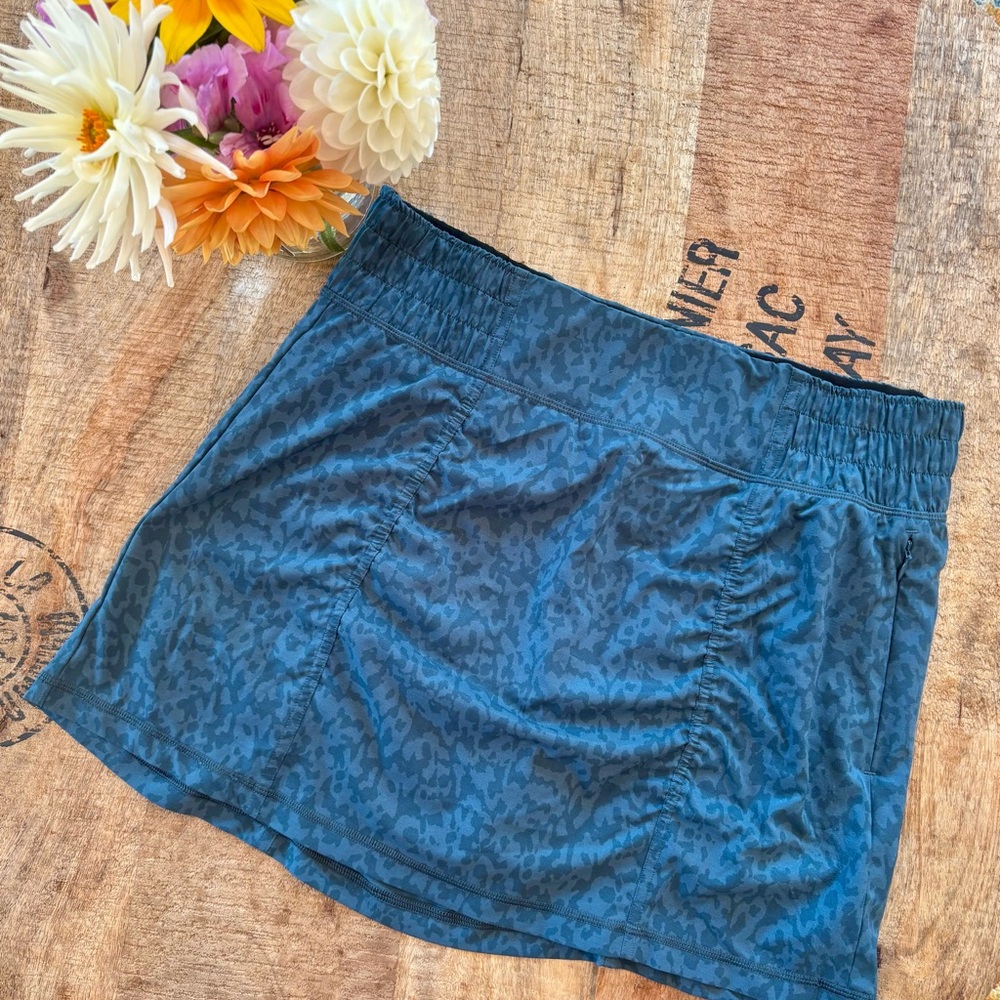 Super cute Prana Railay Skort. Blue. Medium. 💙